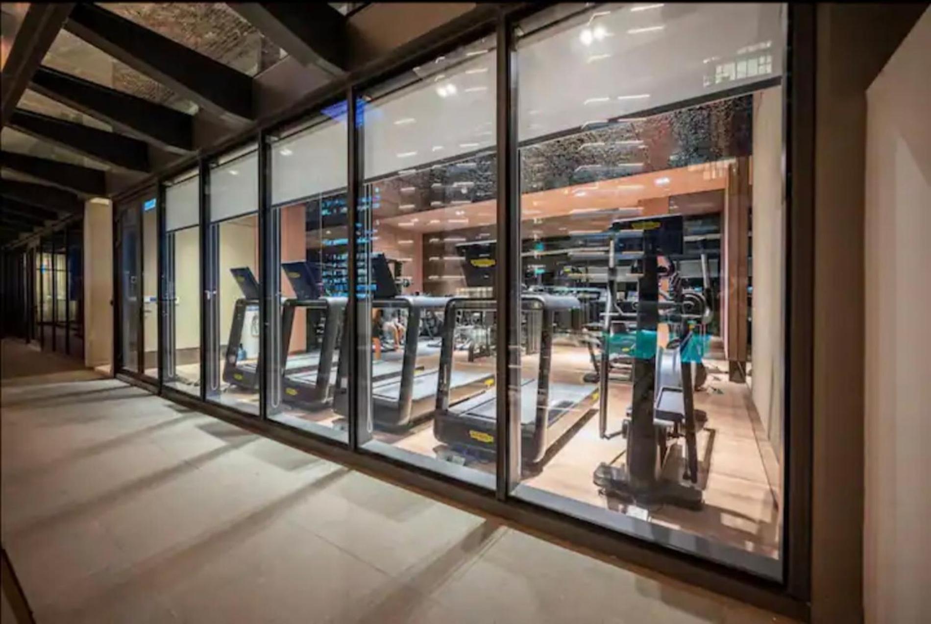 The Metropole -Complex "Opera, Crest, Galleria " -Free Pool-Gym-Sauna Room-Yoga Room Ho-Chi-Minh-Stadt Exterior foto